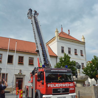 Gerd Ludwig, Ordnungsamtsleiter und Vize-Brgermeister von Oschersleben wird von den Feuerwehren aus allen 12 Ortsteilen in den Ruhestand verabschiedet.