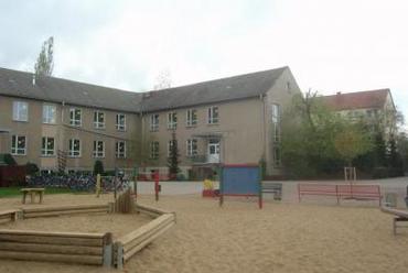 Ansicht ber  den Schulhof
